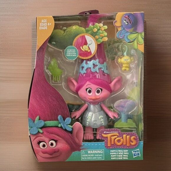 Dreamworks Trolls Poppy, Troll Baby & A Mr. Dinkles Shaped Comb Ages 4+ NIB - Picture 1 of 4